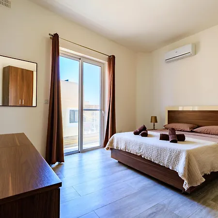 Spacious Modern 2-bedroom アパート *
